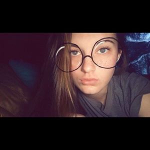 Meet your Posher, Bethany